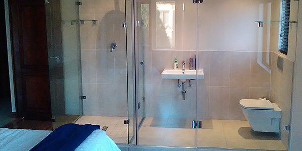 clear bathroom walls